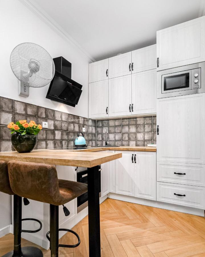 Jacuzzi & Bike Apartment, Cracovia Esterno foto